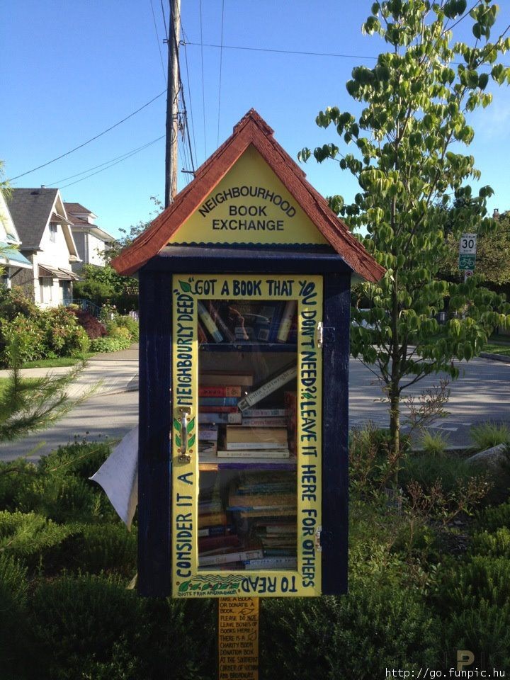 Neighbourhood book exchange | Funpic.hu